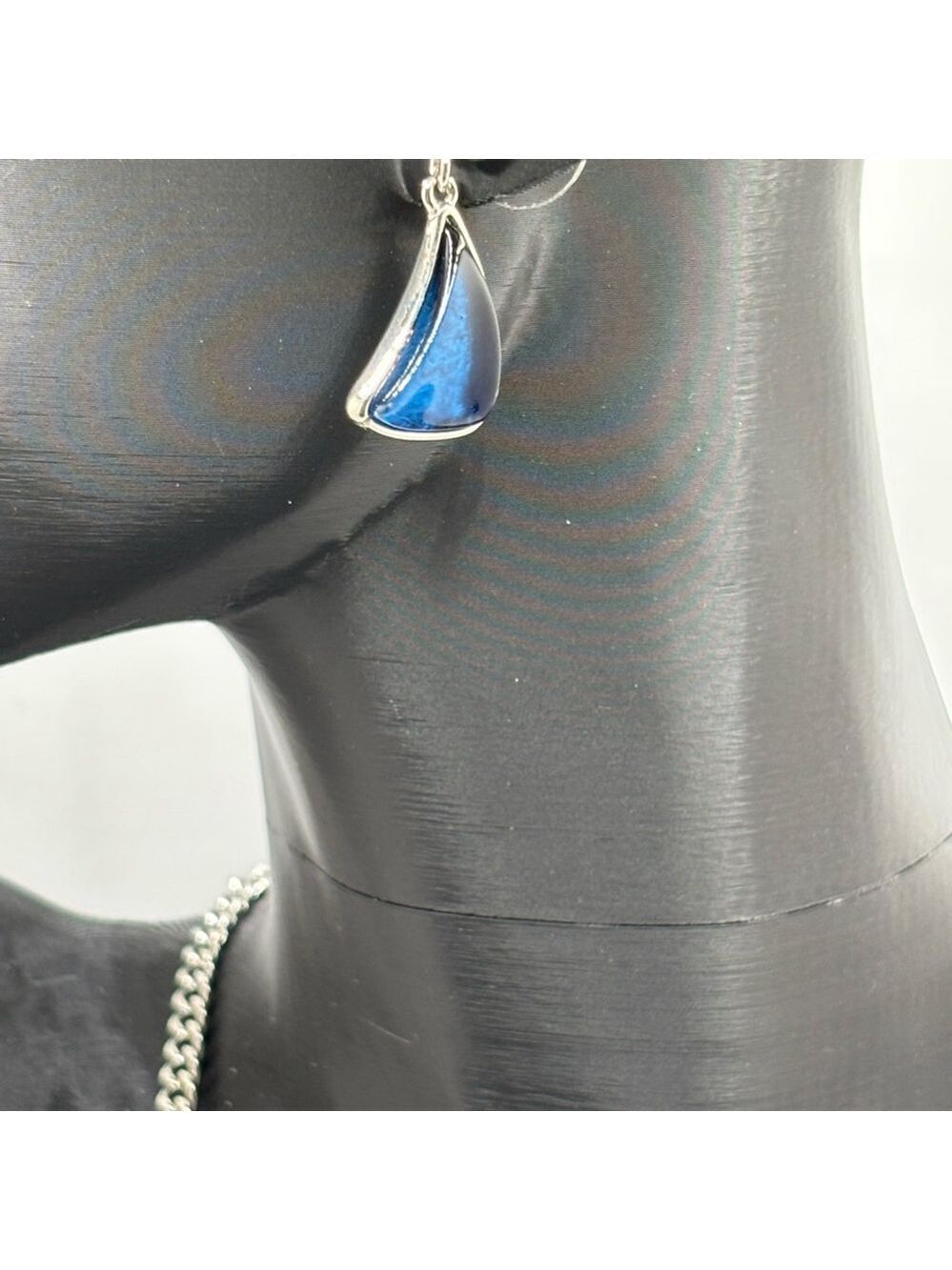 Elegant Blue and Silver Necklace and Earring Set - Picture 6 of 6